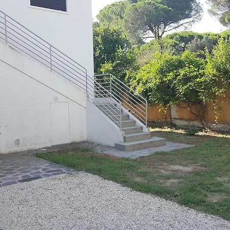 Miniappartamento Tra Centro E Pineta, Sul Canalino *